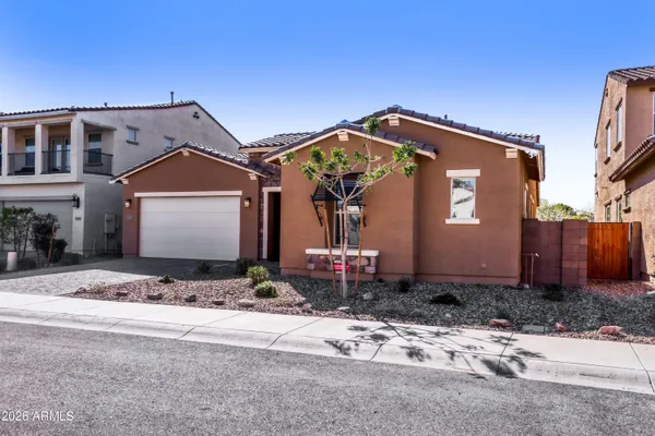$685,000 | 8723 West Vista Avenue, Glendale, AZ 85305