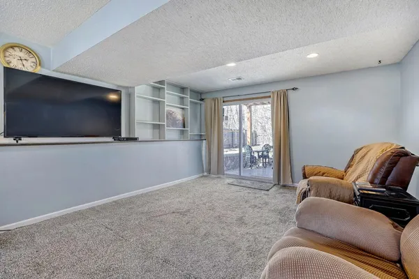 $389,000 | 11132 100th Place North, Maple Grove, MN 55369