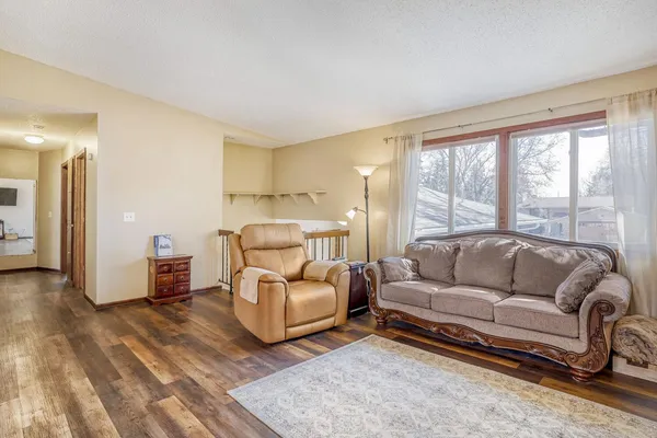 $389,000 | 11132 100th Place North, Maple Grove, MN 55369