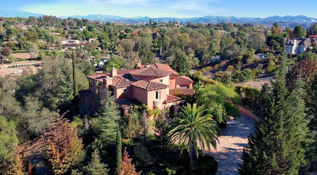 4633 Olive Hill Road Fallbrook, CA 92028 - Photo 2 of 10 an aerial view of multiple house