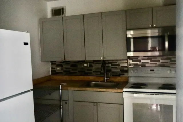 $1,600 | 7337 South South Shore Drive, Unit 708, Chicago, IL 60649