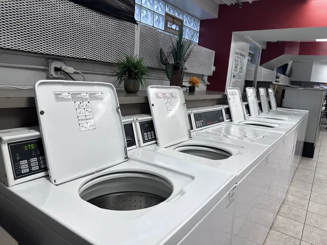 $1,600 | 7337 South South Shore Drive, Unit 708, Chicago, IL 60649