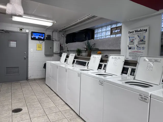 $1,600 | 7337 South South Shore Drive, Unit 708, Chicago, IL 60649