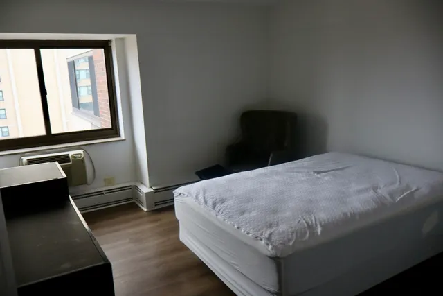 $1,600 | 7337 South South Shore Drive, Unit 708, Chicago, IL 60649