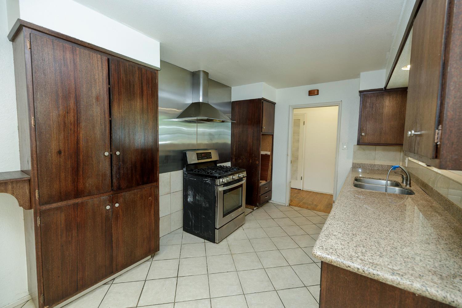 2754 West Swain Road Stockton, CA 95207 - Photo 19 of 56