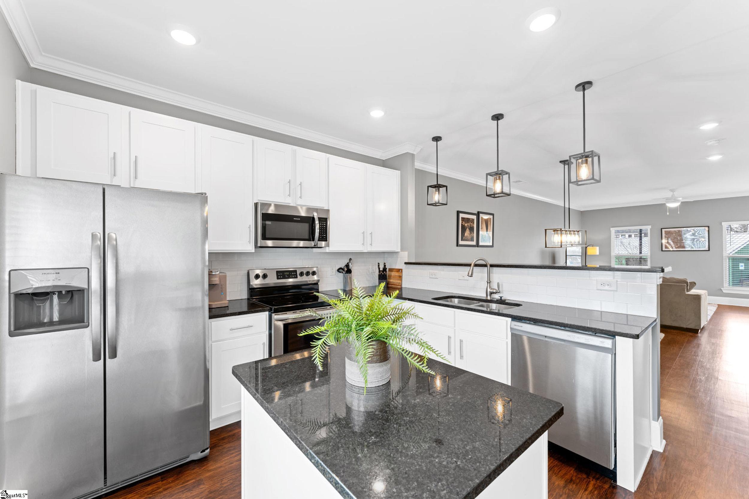 1505 East North Street, Unit 2104 Greenville, SC 29607 - Photo 14 of 41