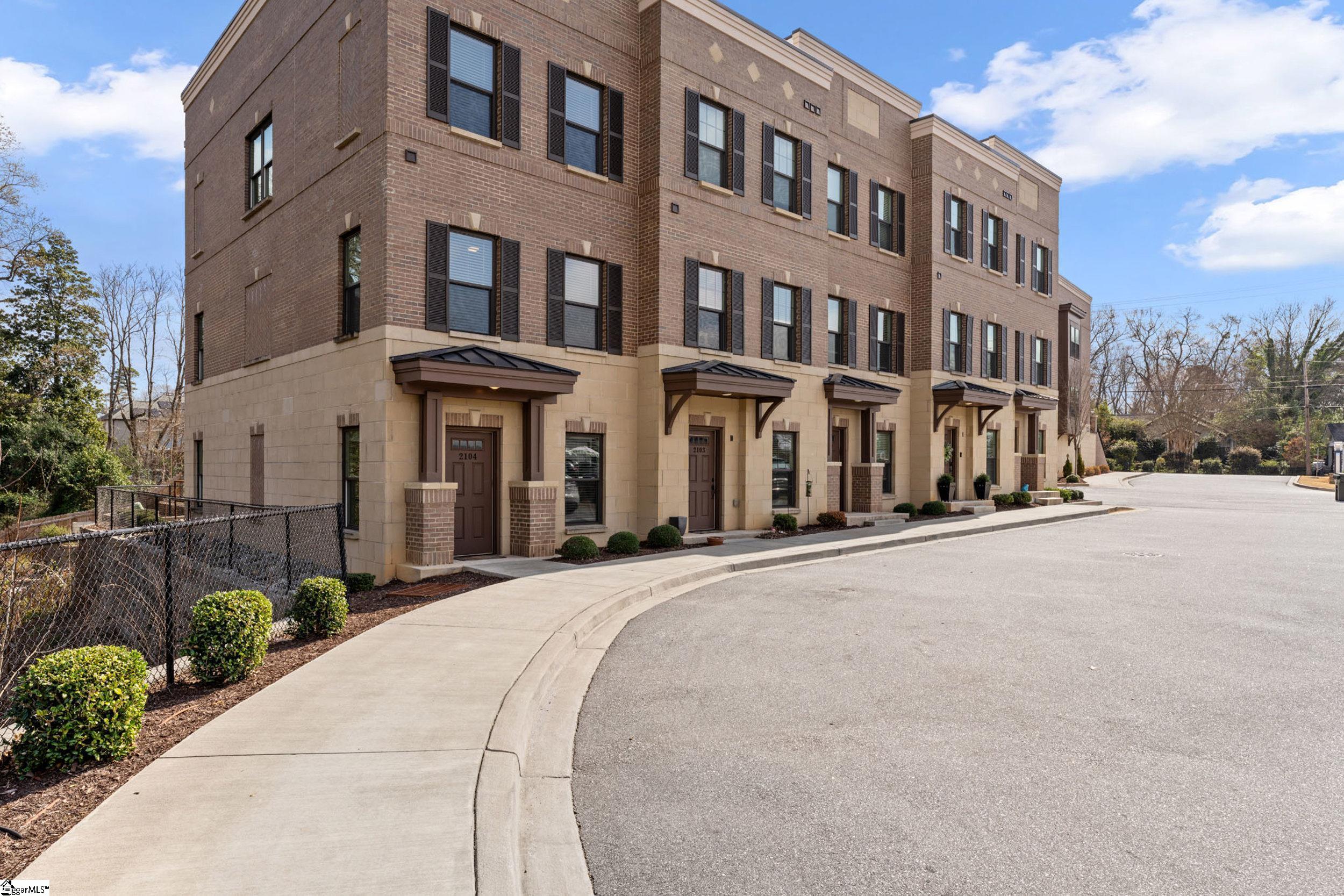 1505 East North Street, Unit 2104 Greenville, SC 29607 - Photo 3 of 41