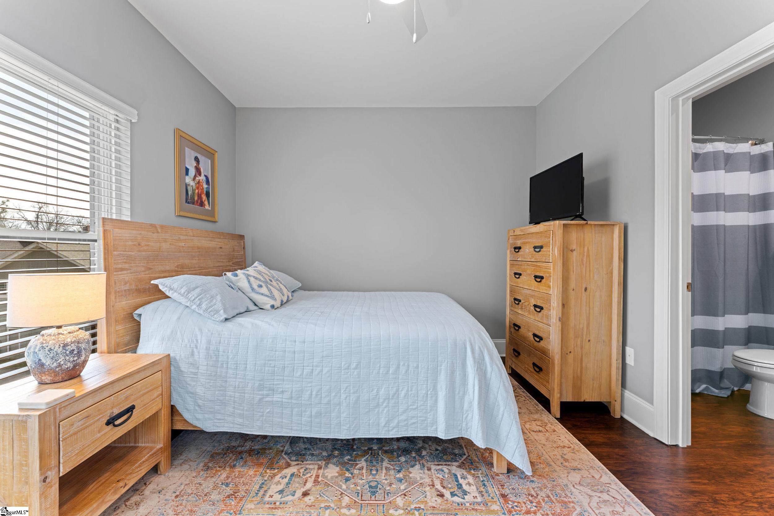 1505 East North Street, Unit 2104 Greenville, SC 29607 - Photo 34 of 41