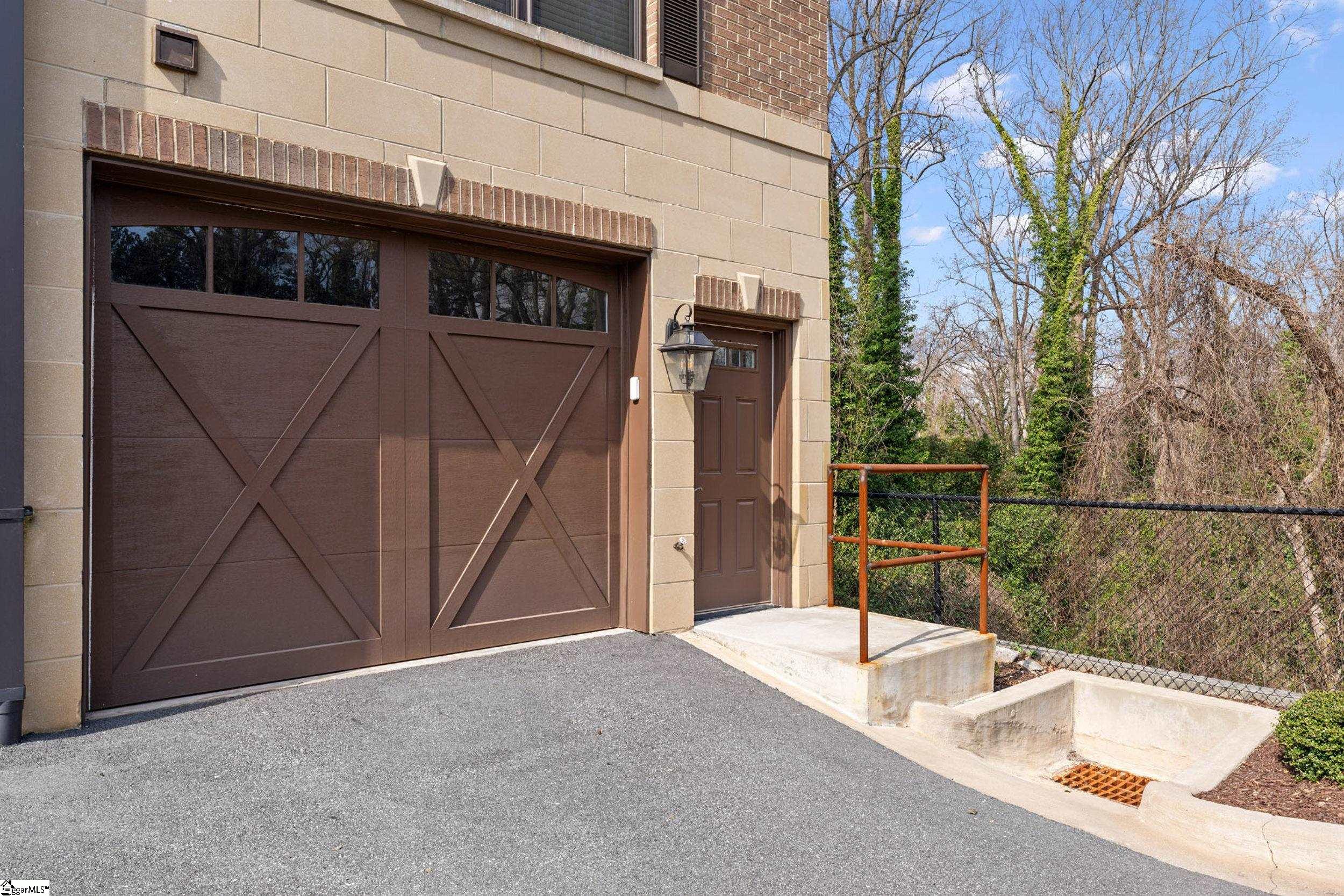 1505 East North Street, Unit 2104 Greenville, SC 29607 - Photo 38 of 41
