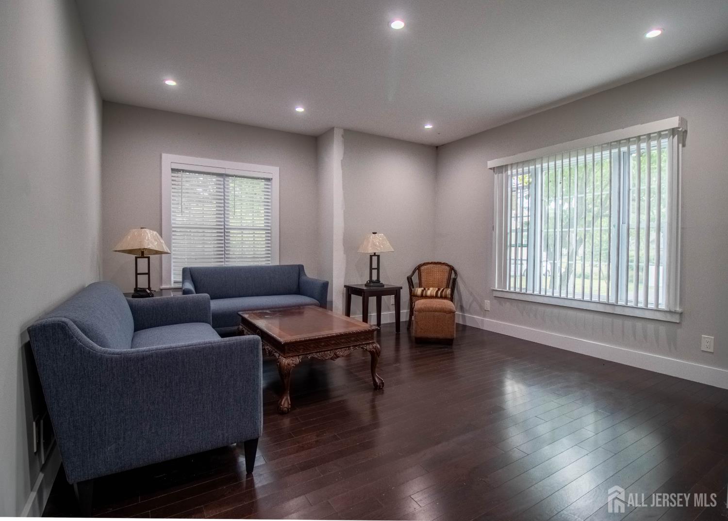164 Riva Avenue Milltown, NJ 08850 - Photo 4 of 17