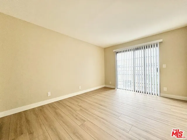 $2,500 | 6202 Fulton Avenue, Unit 101, Van Nuys, CA 91401