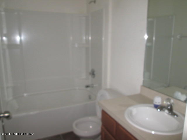 3994 Trail Ridge Road Middleburg, FL 32068 - Photo 11 of 15 Bathroom 2