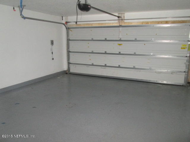 3994 Trail Ridge Road Middleburg, FL 32068 - Photo 13 of 15 Garage