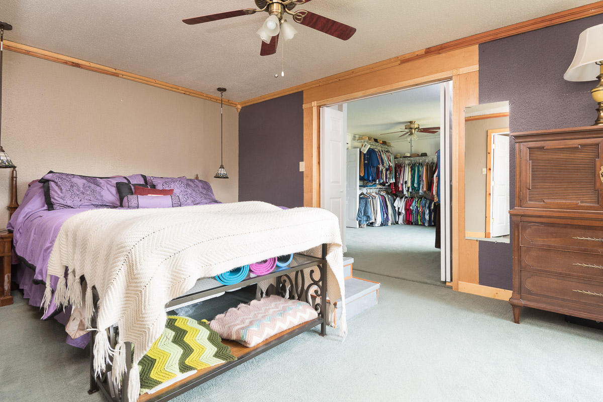 1004 Kevin Road Knoxville, TN 37923 - Photo 7 of 16 Master bedroom on main
