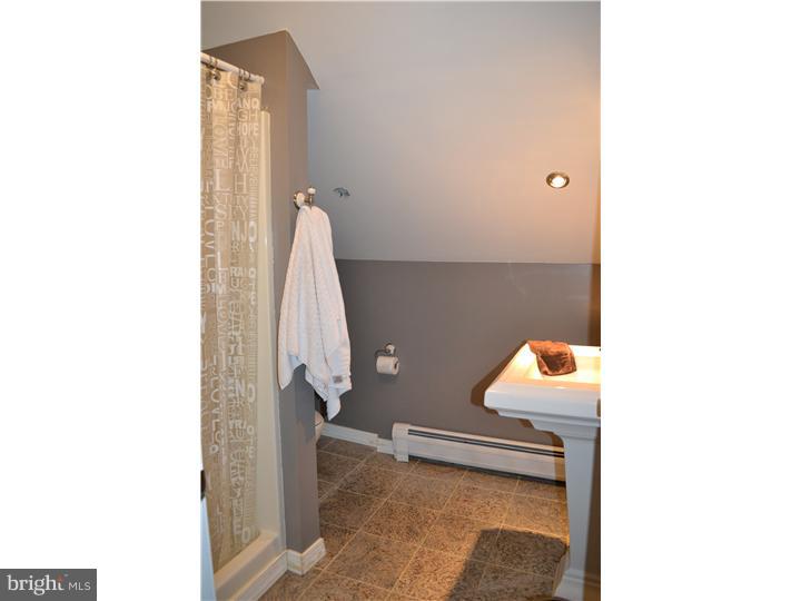 718 New Road Wilmington, DE 19805 - Photo 10 of 17 Gallery Image 10