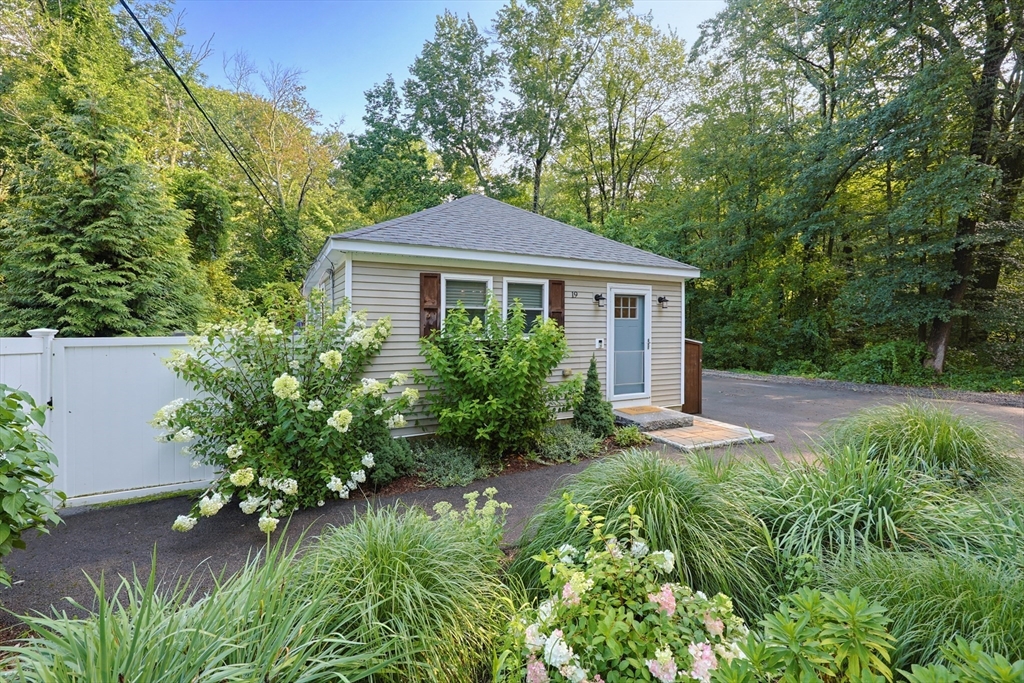 19 Knoll Road Hopkinton, MA 01748 - Photo 35 of 42 Gallery Image 35