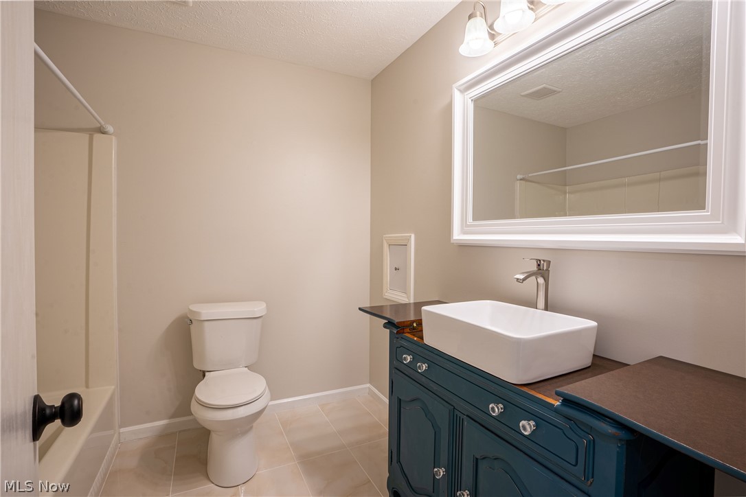 3127 Greenleaf Road Akron, OH 44312 - Photo 14 of 25