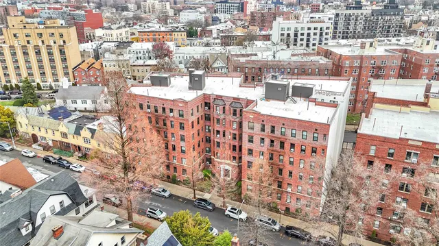 a picture of city view