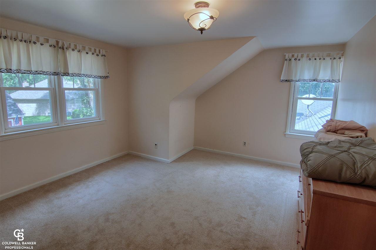 11275 Chicago Warren, MI 48093 - Photo 17 of 28 31356302-16.JPG