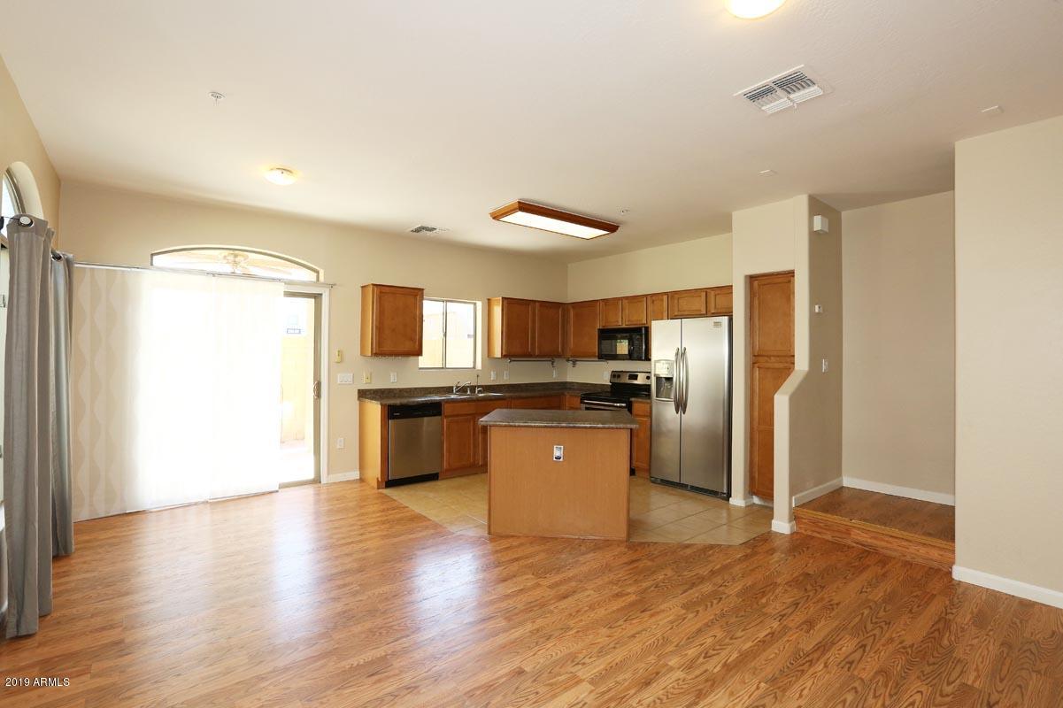 2150 East Bell Road, Unit 1111 Phoenix, AZ 85022 - Photo 5 of 33 Great Room-Kitchen2
