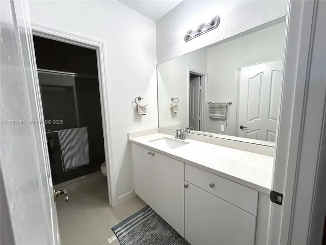 $4,200 | 11562 Northwest 80th Street, Doral, FL 33178