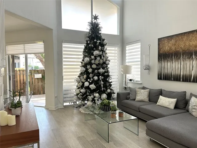 $4,200 | 11562 Northwest 80th Street, Doral, FL 33178