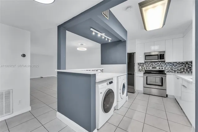 $2,750 | 2945 Northwest 68th Street, Fort Lauderdale, FL 33309