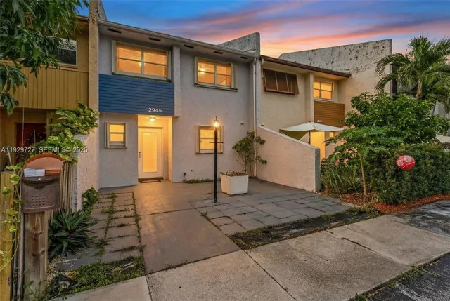 $2,750 | 2945 Northwest 68th Street, Fort Lauderdale, FL 33309