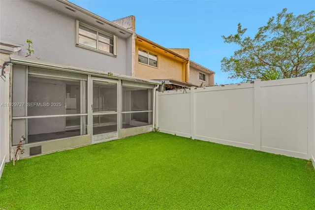 $2,750 | 2945 Northwest 68th Street, Fort Lauderdale, FL 33309