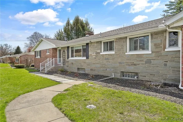 $335,000 | 104 Tolbert Drive, Clay, NY 13212