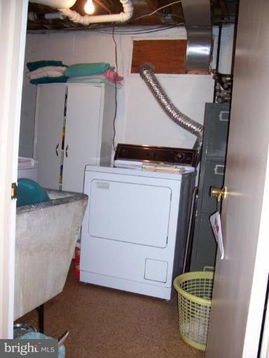 912 Hyde Road Silver Spring, MD 20902 - Photo 12 of 18 Laundry Area 1