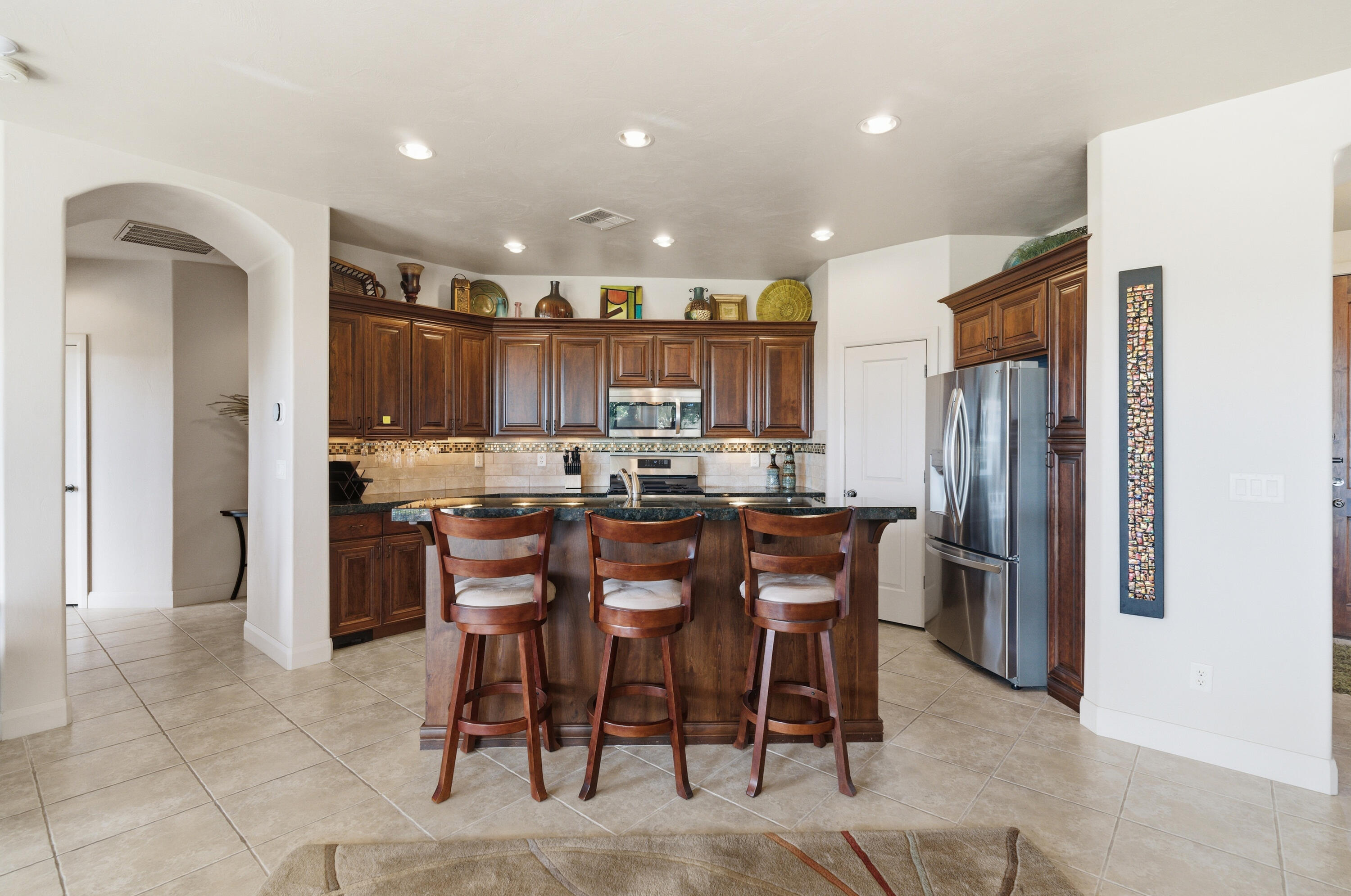 409 North Country Lane, Unit 1 St. George, UT 84770 - Photo 13 of 39 Kitchen Bar