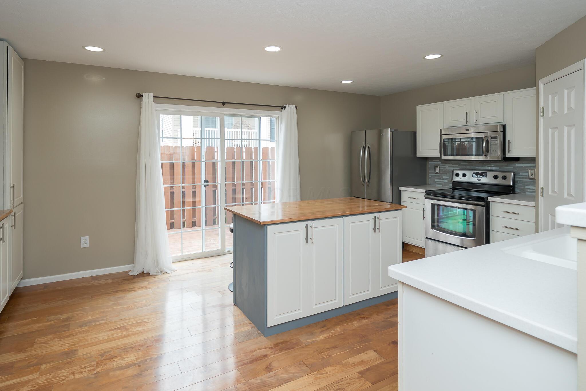 235 Millpond Road Sunbury, OH 43074 - Photo 5 of 24 Kitchen