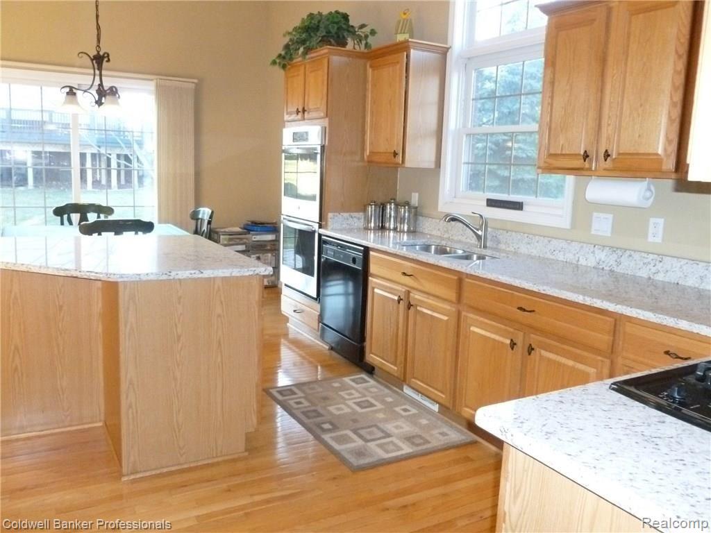 3984 May Center Road Lake Orion, MI 48360 - Photo 12 of 28 P1020917.JPG