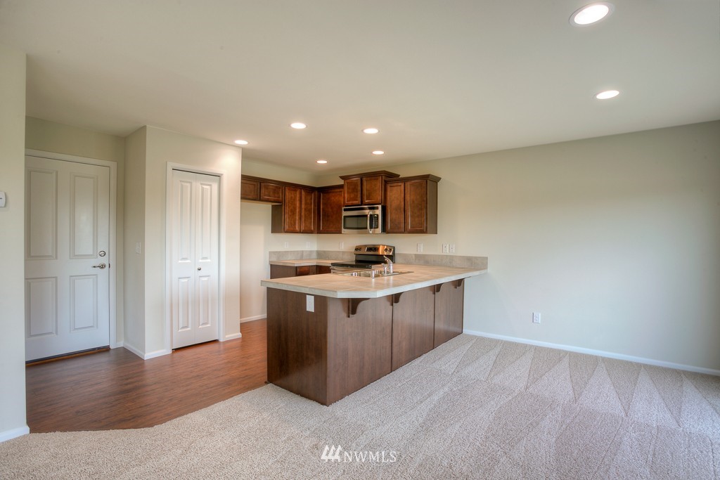 4863 East R Street, Unit 3001 Tacoma, WA 98404 - Photo 7 of 20 Gallery Image 7