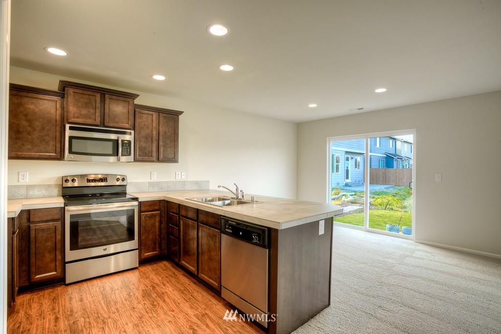 4863 East R Street, Unit 3001 Tacoma, WA 98404 - Photo 8 of 20 Gallery Image 8
