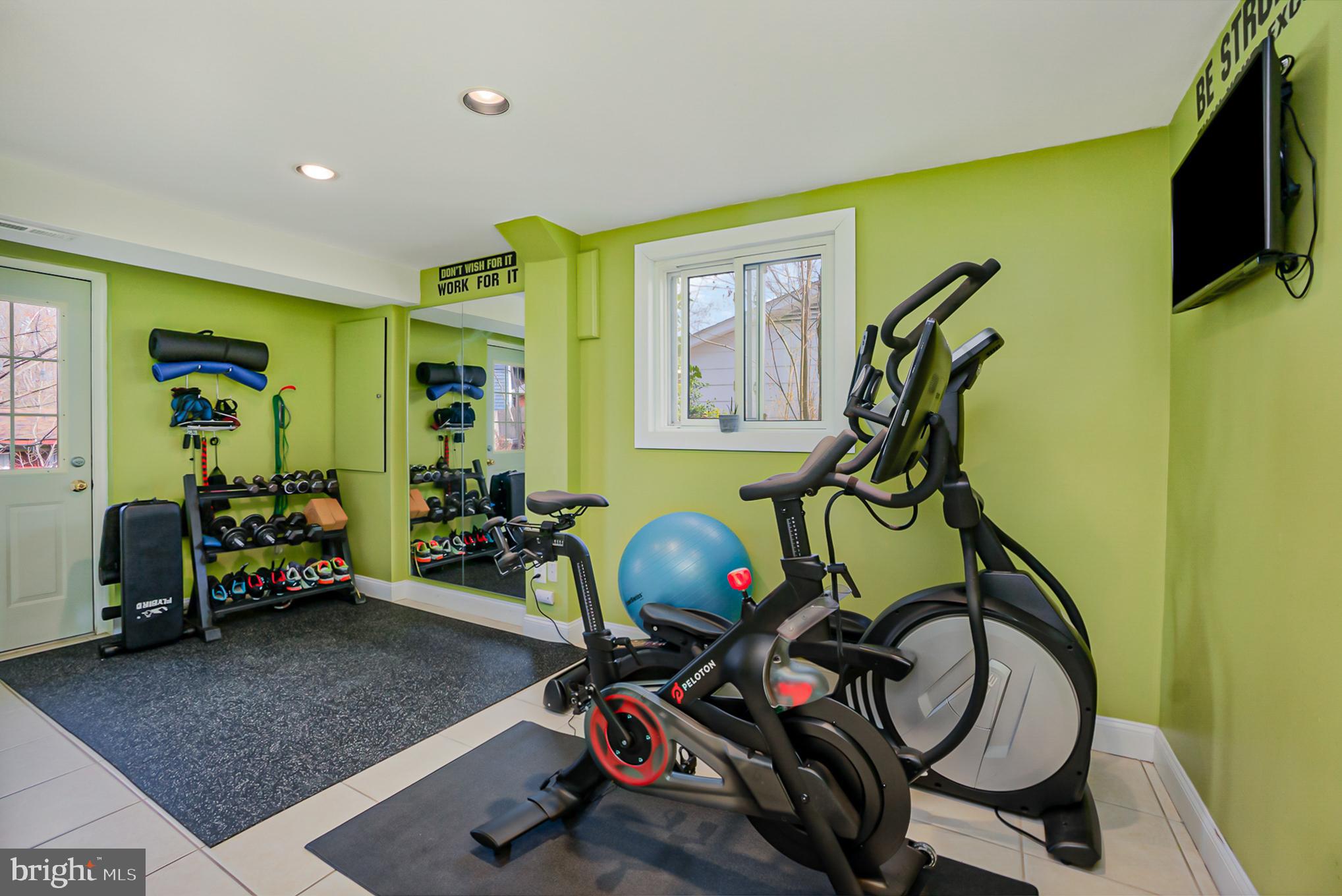 10621 Glenwild Road Silver Spring, MD 20901 - Photo 24 of 37 Gallery Image 24