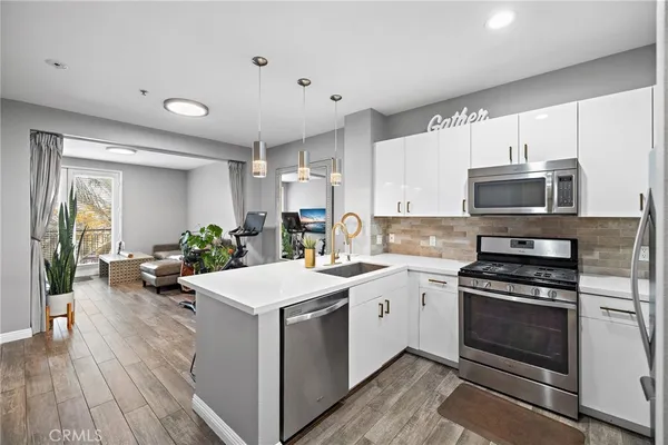 $665,000 | 1801 East Katella Avenue, Unit 4005, Anaheim, CA 92805