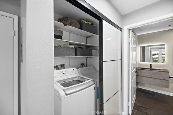 $630,000 | 1801 East Katella Avenue, Unit 4005, Anaheim, CA 92805