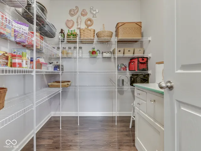 $399,900 | 1618 Woodside Circle, Franklin, IN 46131