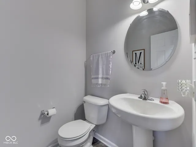 $399,900 | 1618 Woodside Circle, Franklin, IN 46131