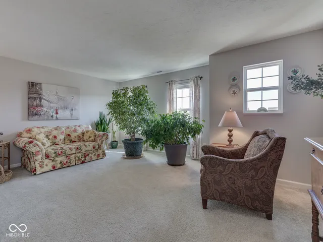 $399,900 | 1618 Woodside Circle, Franklin, IN 46131