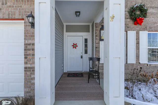 $399,900 | 1618 Woodside Circle, Franklin, IN 46131