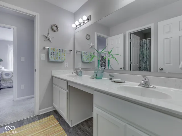 $399,900 | 1618 Woodside Circle, Franklin, IN 46131