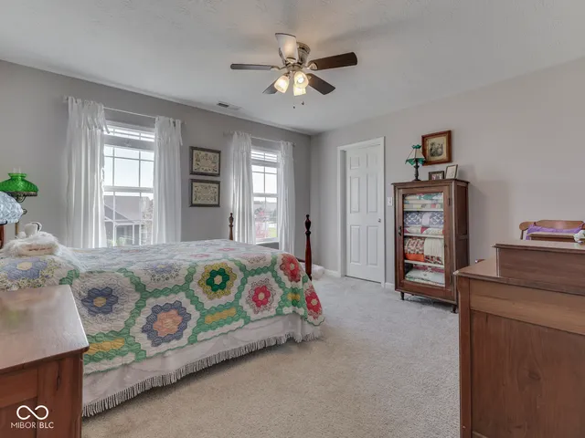 $399,900 | 1618 Woodside Circle, Franklin, IN 46131