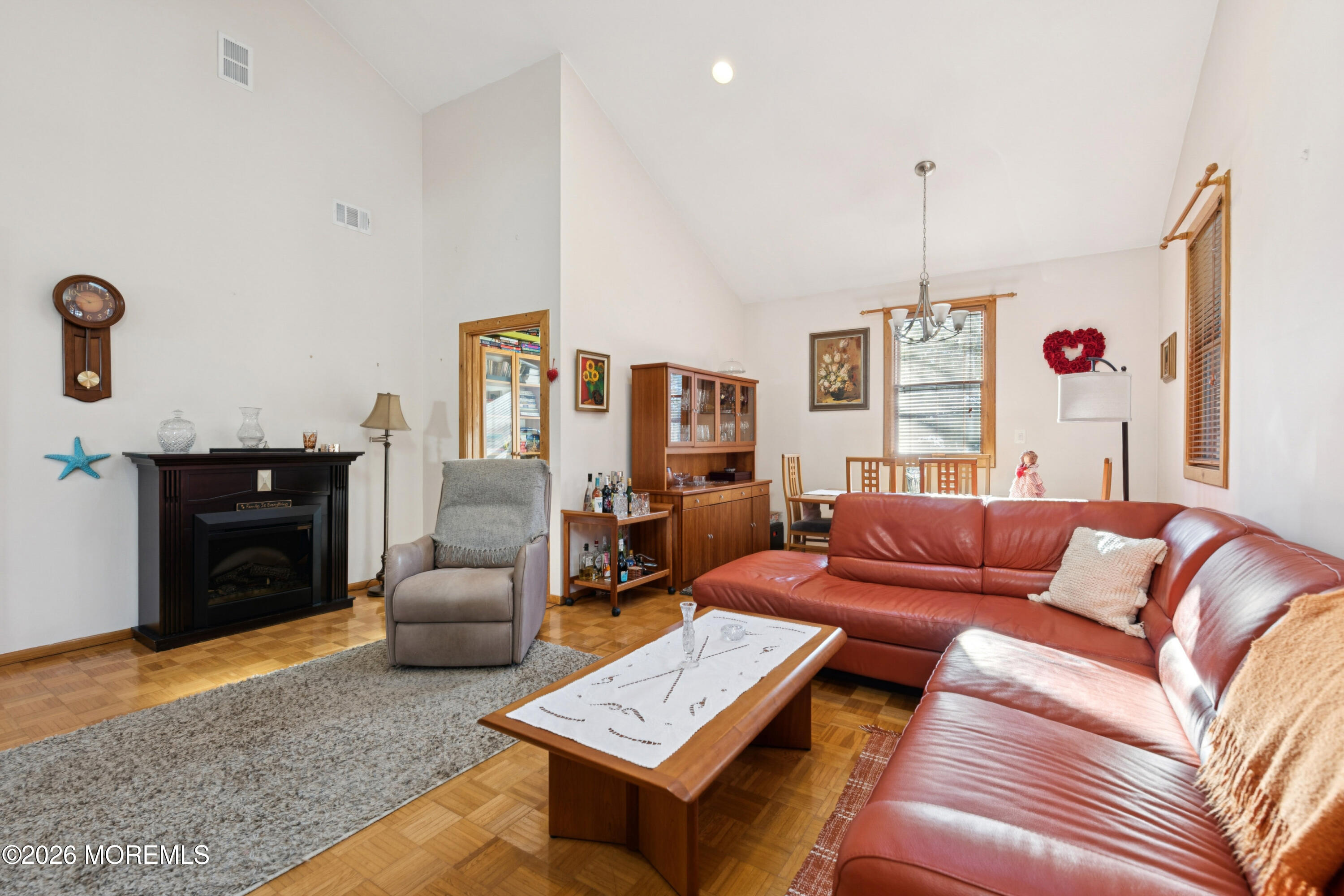 393 Glenn Road Jackson, NJ 08527 - Photo 5 of 25 5