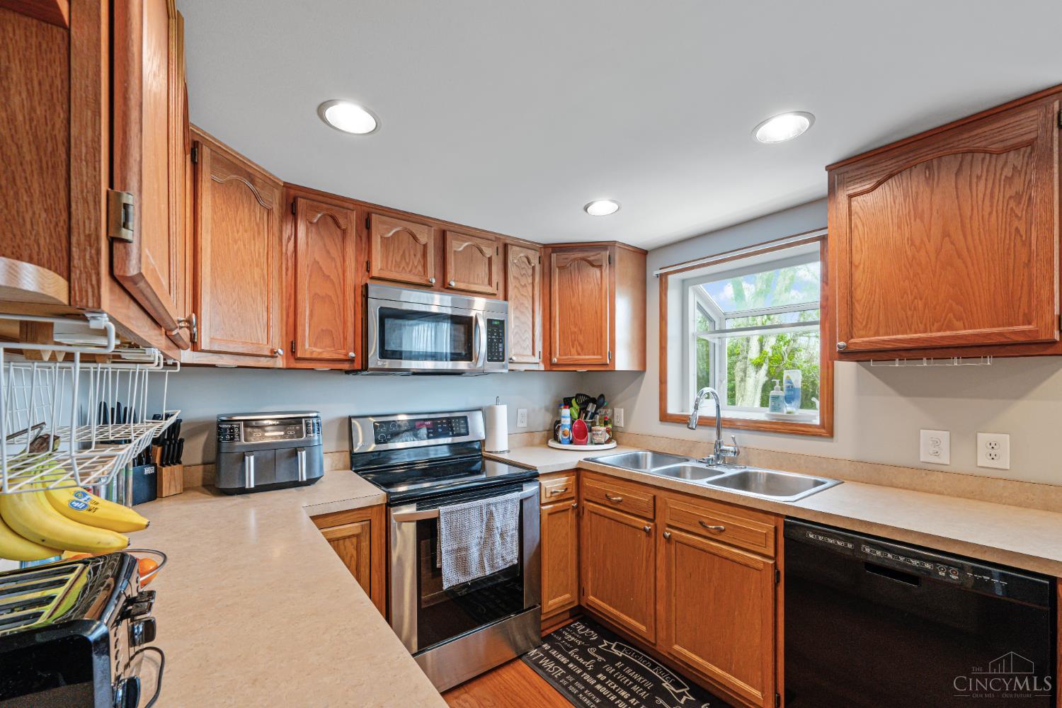 1908 Gardner Road Hamilton, OH 45013 - Photo 10 of 32