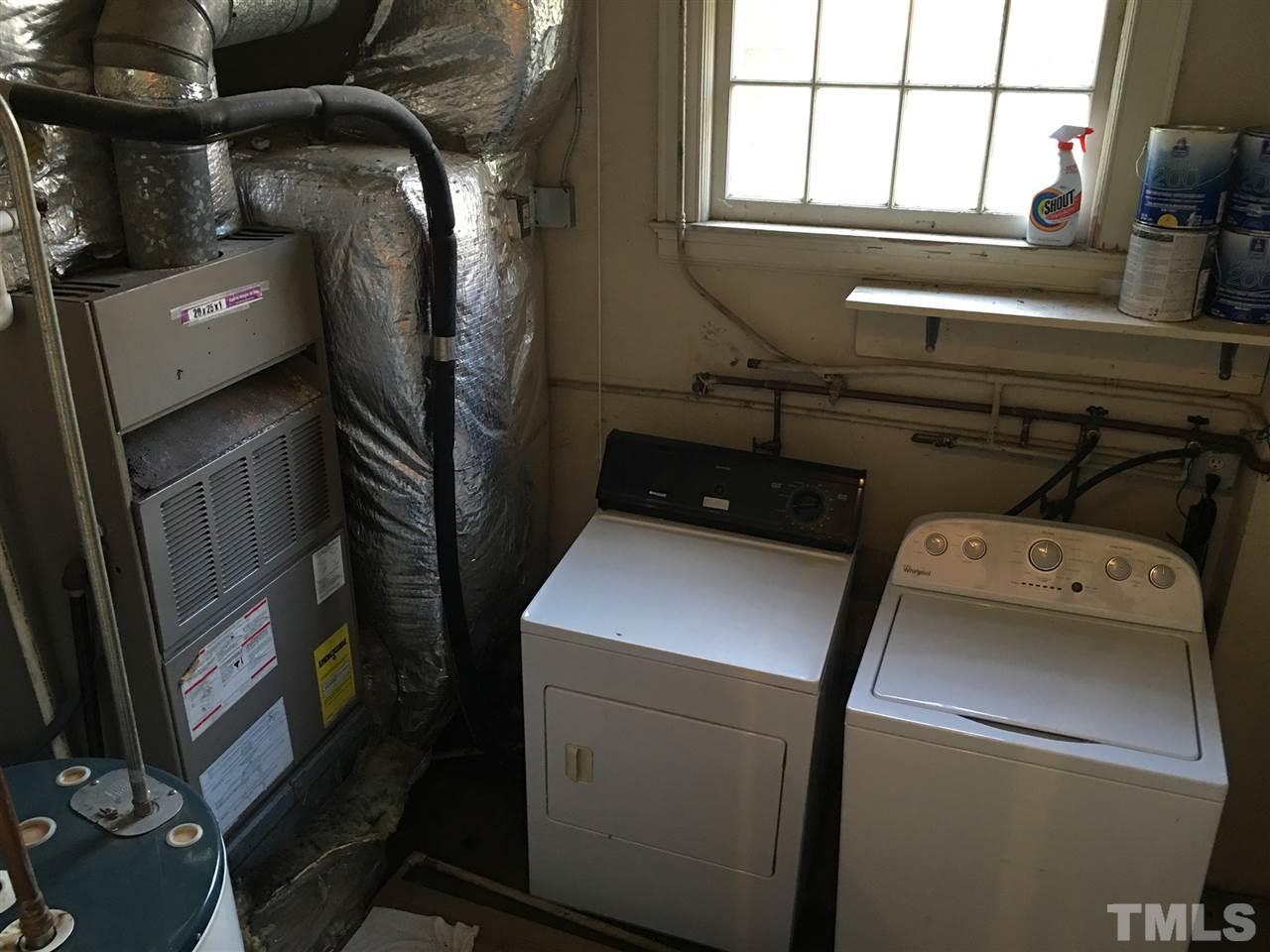 7 Sylvan Road Durham, NC 27701 - Photo 25 of 25 a utility room with dryer and washer