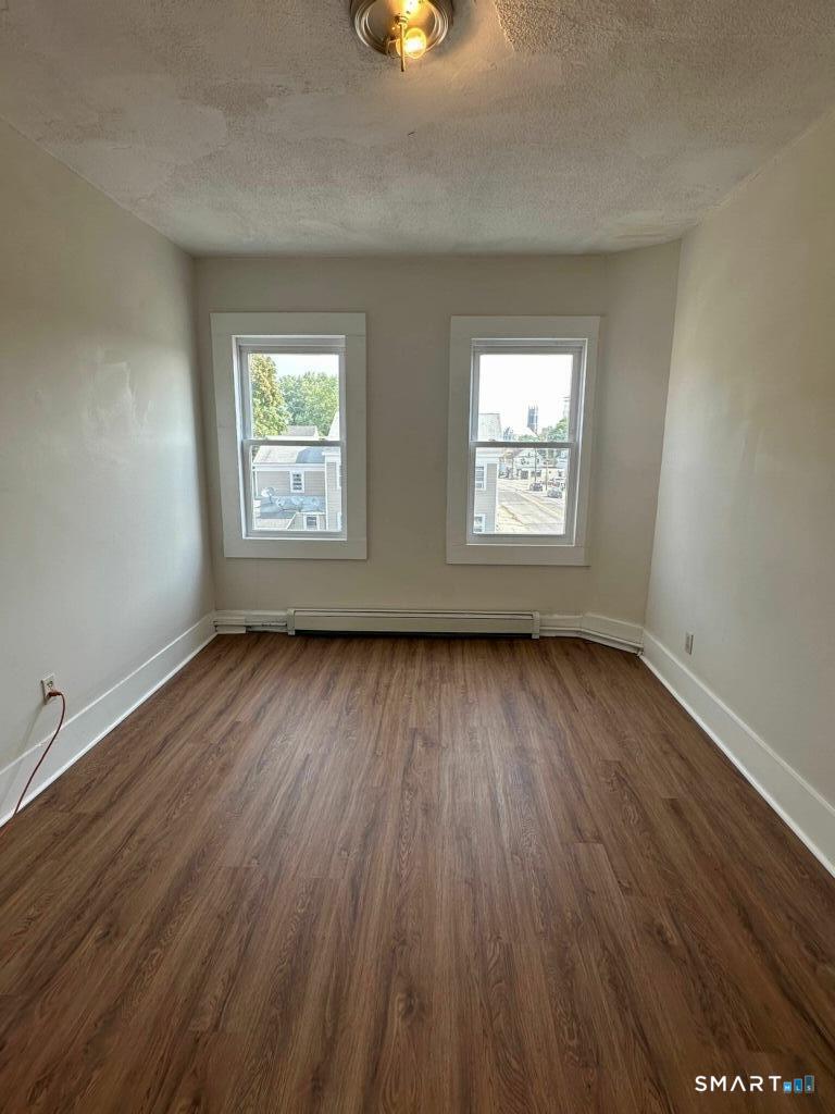 36 Truman Street, Unit D New London, CT 06320 - Photo 3 of 7