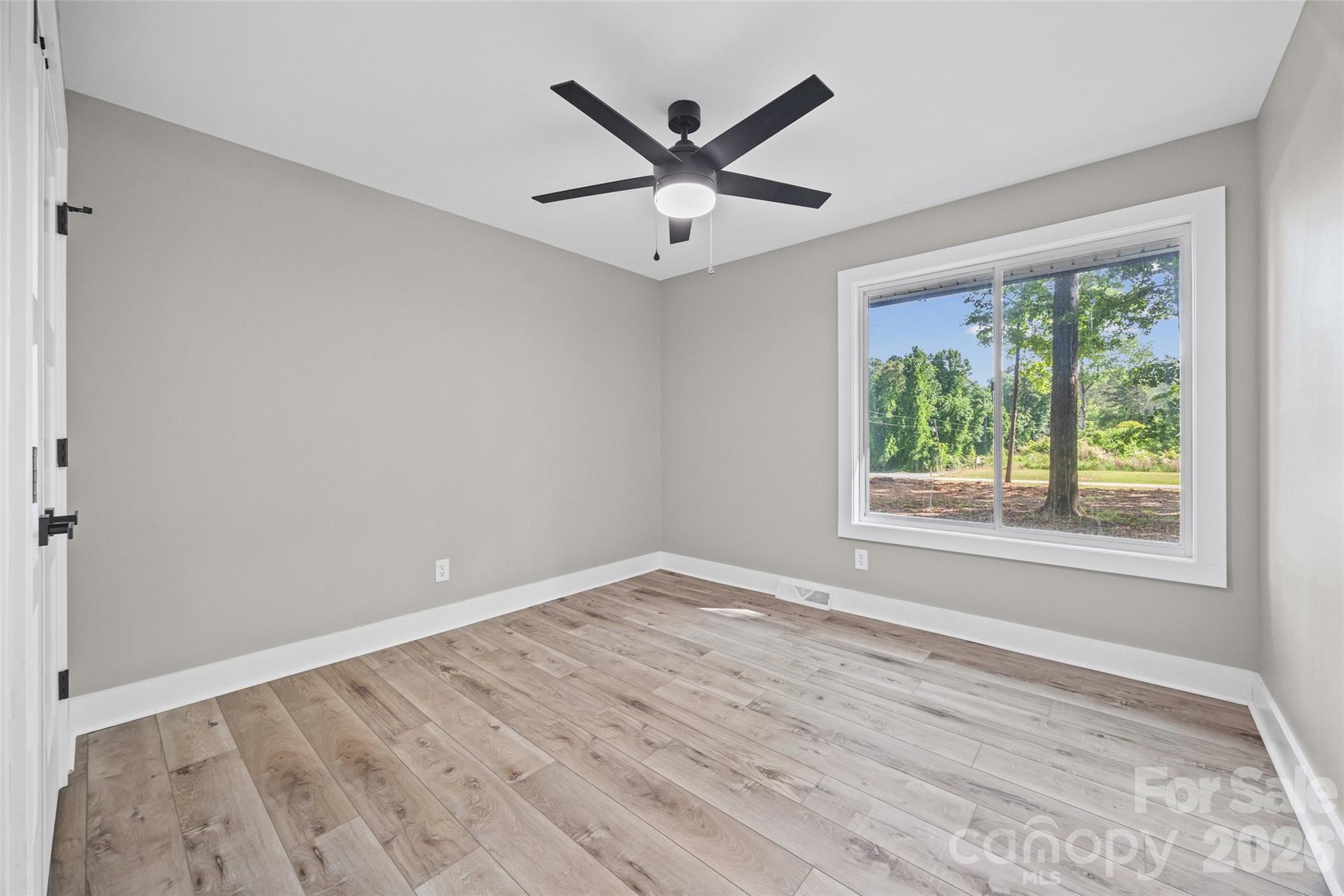 5950 Lake Wylie Road Clover, SC 29710 - Photo 18 of 36